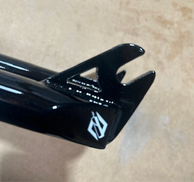 TNT BICYCLES 24" BMX CRUISER FORK - BLACK (DISCOUNTED - B-STOCK) - Image 1 of 4