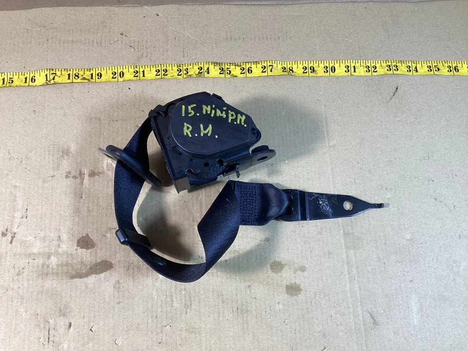 Mini Cooper Paceman R61 2013-2016 cinturón de seguridad trasero derecho fabricante de equipos originales. Foto 1 de 4