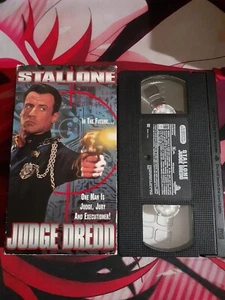 Judge Dredd (VHS, 1995) Sylvester Stallone - Picture 1 of 5