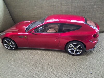 Ferrari FF street 2011 bbr 1/18 - Immagine 1 di 4