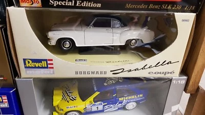 Auto In Scala 1/18 Borgward Isabella coupé  marca Revell - Immagine 1 di 4