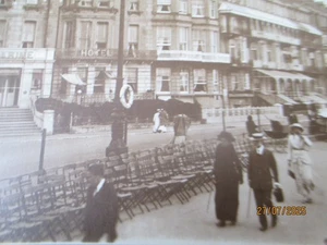 EASTBOURNE ; ROYAL PARADE ,ANTIQUE WWI PERIOD RP POSTCARD - Picture 1 of 3