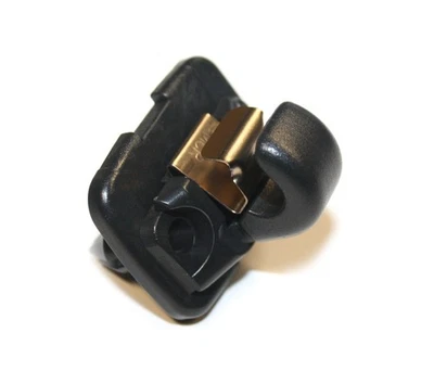Clip supporto parasole nero originale Audi A3 8V/A4 B8/A5 8T/Q3 8U/Q5 8R - Immagine 1 di 3