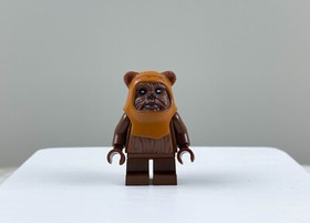 LEGO Star Wars WICKET EWOK Minifigure 8038 NEW 2009 Reddish Brown Endor Ep 6 5 4