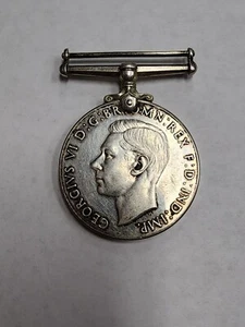 United Kingdom The Defence Medal 1939-1945 WW2 War Military Award Silver! - Picture 1 of 6