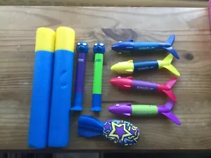 ZOGGS / SPEEDO Seal & Shark Diving toys and water guns - Bundle - Picture 1 of 2