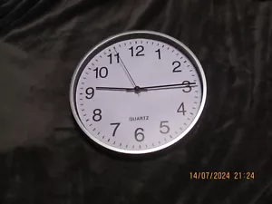 Reloj de Pared Moderno Redondo Analógico Negro 10" Interior Básico - Imagen 1 de 2