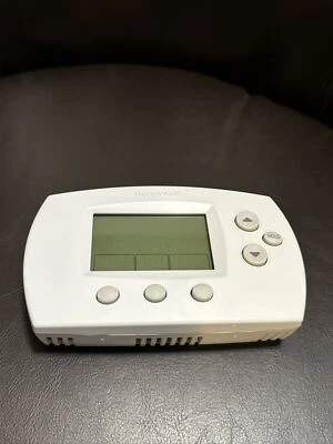 Termostato digital programable Honeywell TH6110D1021 FocusPro buen estado Foto 1 de 4