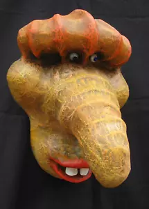 Scultura, tecnica mista, maschera decorativa - "Denti di coniglio" - Foto 1 di 4