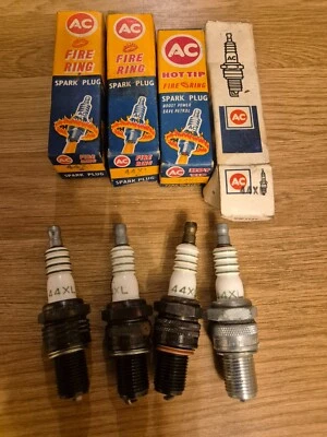 19 New Old Stock 44XL AC Delco Spark Plugs, for Austin, BMW, MG, Rover  etc - Image 1 of 4