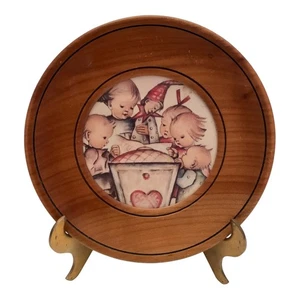 Goebel Hummel Wandbild rund Holz klein W. Germany Babywiege Kinderzimmer 6 cm - Bild 1 von 11