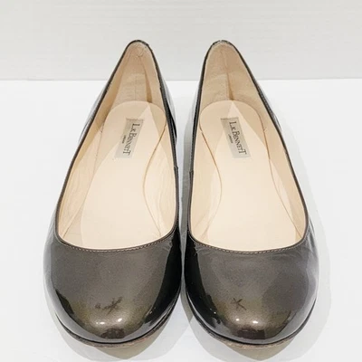Zapatos planos de ballet LK Bennett London para mujer talla 38 EE. UU. 8 gris verdoso oscuro brillante Foto 1 de 4