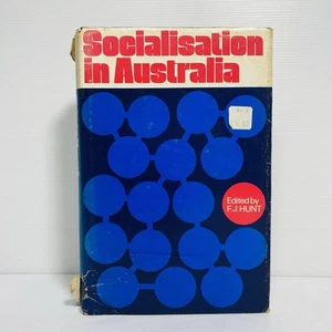 Socialisation In Australia Ed F J Hunt - Foto 1 di 15