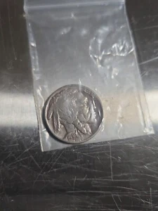 1936 INDIAN HEAD/ BUFFALO NICKEL - F - Picture 1 of 6