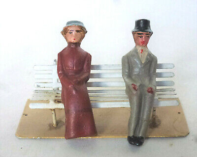 Altes Figurenpaar Aus Masse Ca. 5 Cm  • 59€