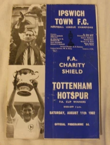 1962 FA Charity Shield - Ipswich Town vs Tottenham Hotspur - Picture 1 of 3