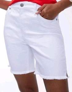 Chico's Women's Size 4 (20) So Slimming Girlfriend Short White Frayed Hem NWT - Picture 1 of 6