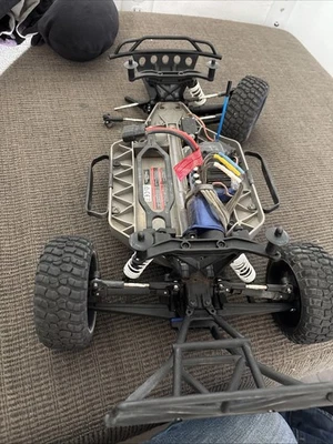 Traxxas Slash 4X4 VXL As Is No Body - Image 1 of 4