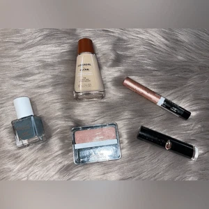 Paquete de maquillaje de 5 piezas - Nuevo - Imagen 1 de 3