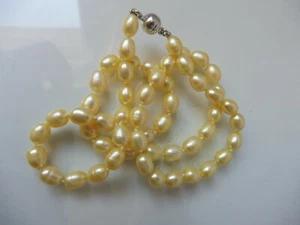 Edle Perlenkette ,  gelbe Perlen ,  mit Magnet-Schließe - Bild 1 von 4