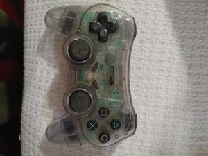 16 Spiele und ein Controller können keine Konsole finden, so dass der Verkauf der Spiele alles funktionierte - Bild 1 von 4