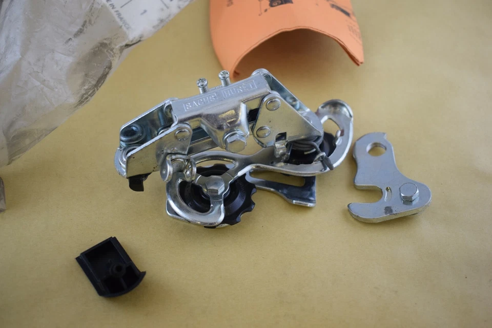 SACHS HURET ECO 后变速器 5-6 sp 复古摩擦短最大齿轮 28t NOS — 第 1/4 张图片