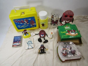 Huge Lot of Vintage California Raisins 1980s Toys and memorabilia Lunch Box - Picture 1 of 7