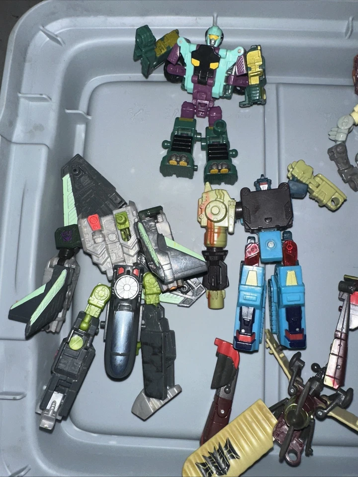 Lote de 11 figuras coleccionables Transformers Generations Foto 1 de 3