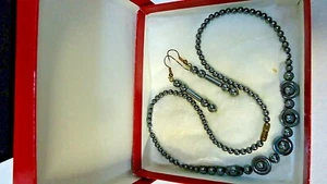 Gun Metal Black Metal Beaded Necklace and matching 1 1/4" Dangling earrings. - Bild 1 von 5