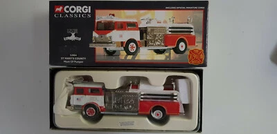 Corgi 1/50 Scale Model Fire Engine 52004 - Mack CF Pumper - St.Mary's County - Immagine 1 di 2