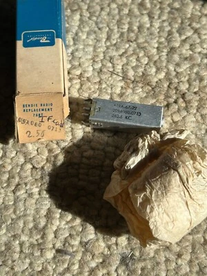 Bendix ® 2094080 0713 262.5 KHz Radio IF Transformer Coil - New In Box - Image 1 of 2