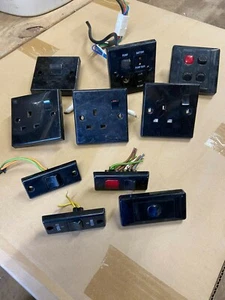 CARAVAN/MOTORHOME/BOAT CLIPSAL PLUG SOCKET SET  - Picture 1 of 4