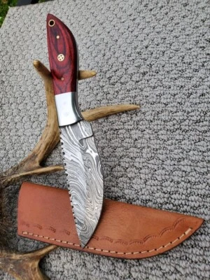 CUSTOM HAND MADE DAMASCUS STEEL BLADE SKINNING HUNTING KNIFE - Image 1 of 4