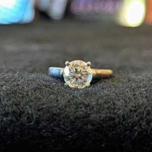 1.35ct D SI1 Excellent cut Round Brilliant Diamond Ring GIA certified - Picture 1 of 5