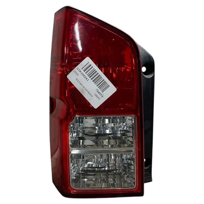 Conjunto de luces traseras izquierda Nissan Pathfinder 2005 4 puertas 05 06 07 08 09 10 11 12 Foto 1 de 4