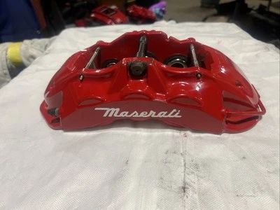 Pinza delantera derecha Maserati GHIBLI 2014-2017 propia Brembo Foto 1 de 4