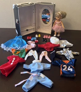 "Lote de ropa de armario de muñeca vintage Lillian Vernon rubia 7"" zapatos y accesorios" - Imagen 1 de 18