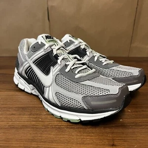Nike Zoom Vomero 5 Cobblestone Flat Pewter FB8825-001 Men's 13 / Women's 14.5 - Picture 1 of 8