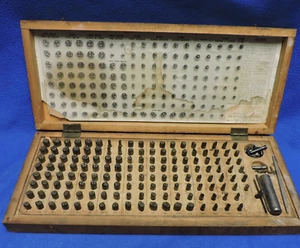 Vintage New Century Steel Tooth Forms 1910 - Picture 1 of 24