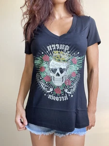 Ropa atemporal EE. UU. Reina Queroseno Reina Calavera Tatuaje Arte Diseño Camiseta Cuello en V  - Imagen 1 de 5