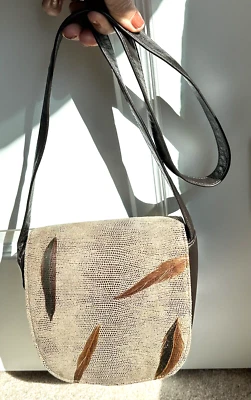 Bandolera Paul Joseph Hecha a Mano EE. UU. Beige Marrón Cuero Plumas 34 Foto 1 de 4