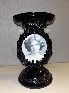 Candelabro con marco de fotos de Halloween Bath Body Works 2023 nuevo con etiquetas calavera lenticular - Imagen 1 de 6