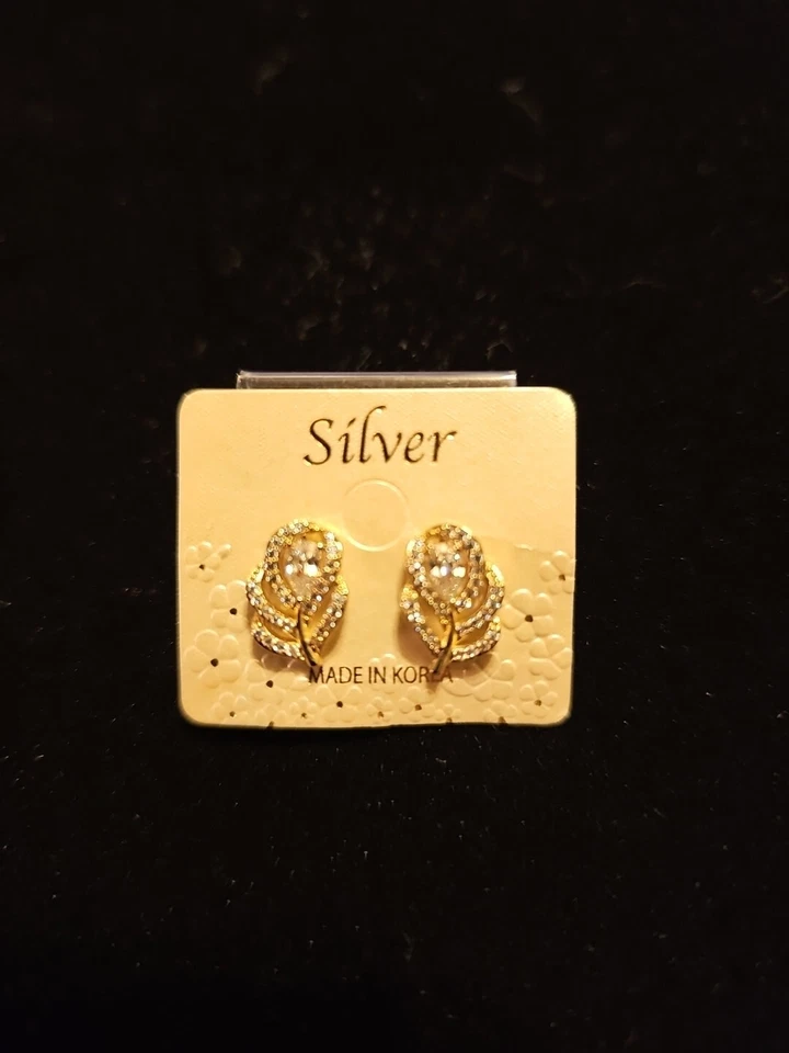 Aretes plata tono oro circonita cúbica flor Corea Foto 1 de 1