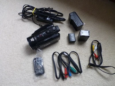 NICE! Canon VIXIA HF S21 Full HD 1080p AVCHD 64GB Flash Camcorder 10x W/ Extras - Image 1 of 4