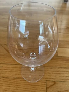 Crystal Riedel Wine Glass Burgundy Pinot Noir 🍷size 8 1/4" - Desirable JR Mark - Picture 1 of 4