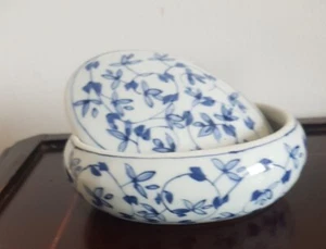 Vintage Trinket Oval Box Dish & Lid White & Blue Floral Chinese Porcelain 5" - Picture 1 of 10