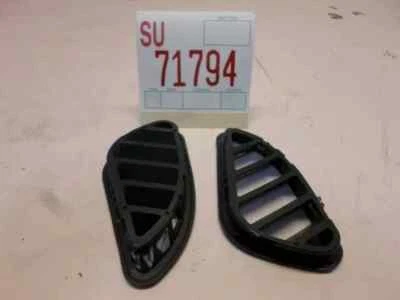 Решетка вентиляционная для размораживания S40 2001 VOLVO седан со стороны водителя и пассажира передняя отделка изготовитель оборудования - Изображение 1 из 4