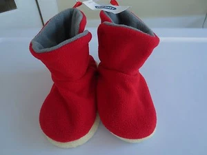 NEW Boy Girl Kids Size *11* OLD NAVY Fleece Red Slippers Toddler 5T - Picture 1 of 3
