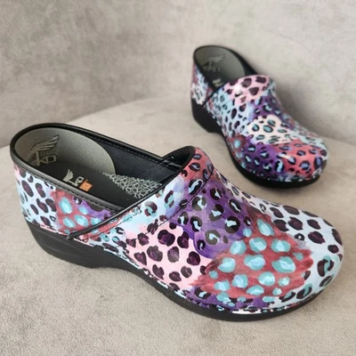 Dansko XP 2.0 clogs women's 11.5 purple leopard print patent leather new $155 - Image 1 of 4