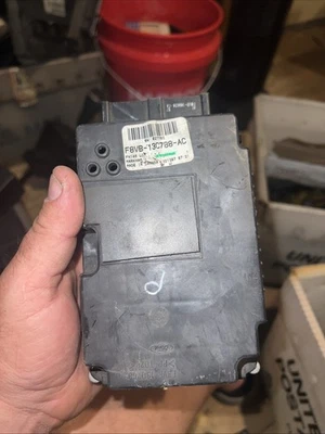 1998 Lincoln Town Car Lighting Control Module F8VB-13C788-AC - Image 1 of 2